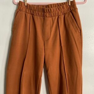 Soft and comfortable ankle length trouser